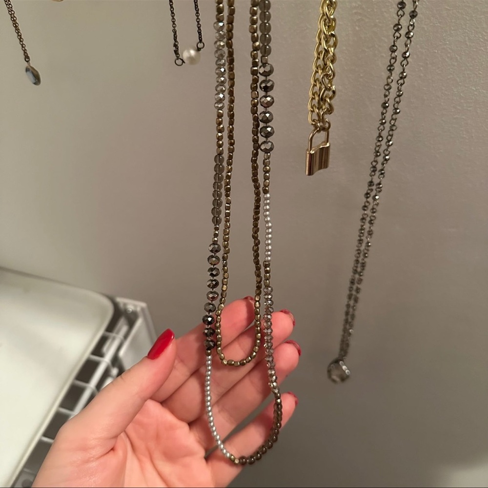 Necklaces - Picture 3 of 4